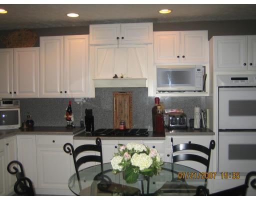 26 Sumner Road Weymouth, MA 02189 - Photo 8 of 21 Gallery Image 8