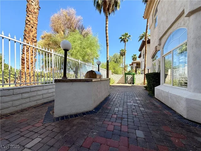 $3,100 | 411 Indigo Springs Street, Henderson, NV 89014