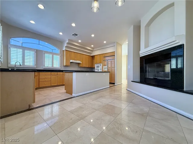 $3,100 | 411 Indigo Springs Street, Henderson, NV 89014