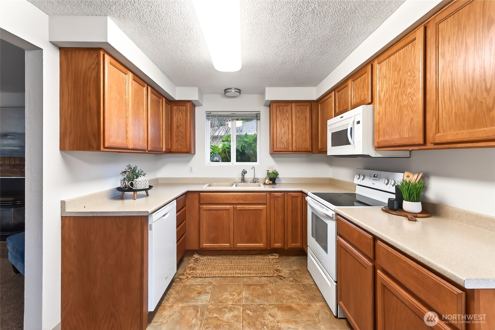 5893 Aspen Place Ferndale, WA 98248 - Photo 10 of 40