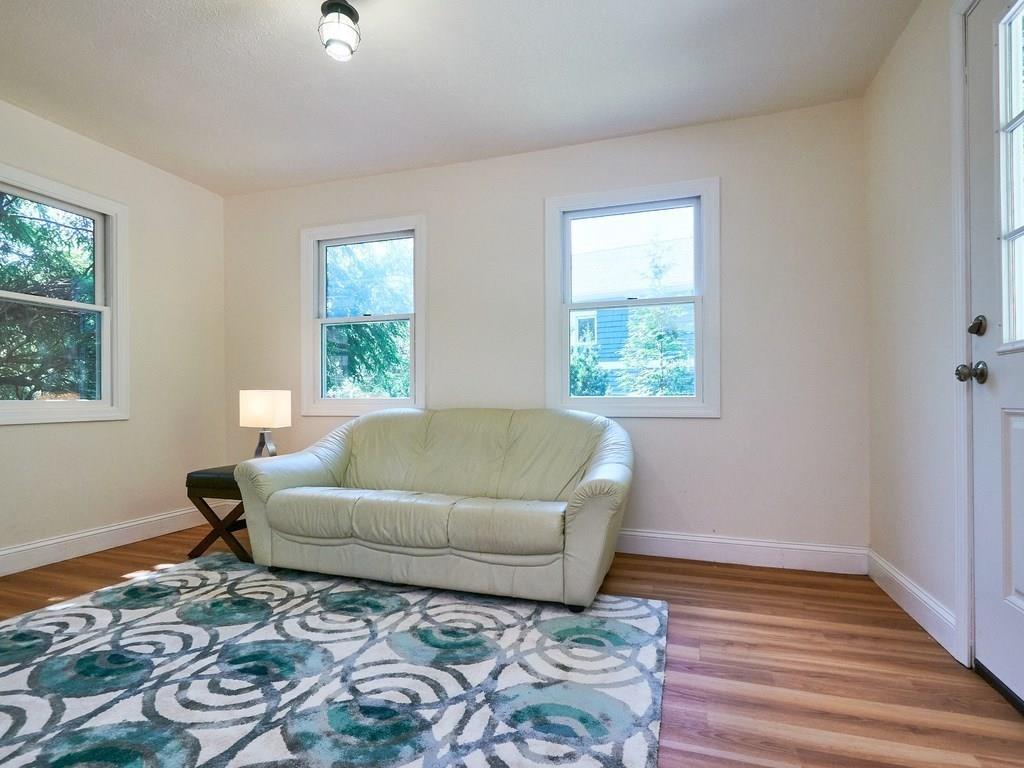105 Annawan Road Newton, MA 02468 - Photo 11 of 33