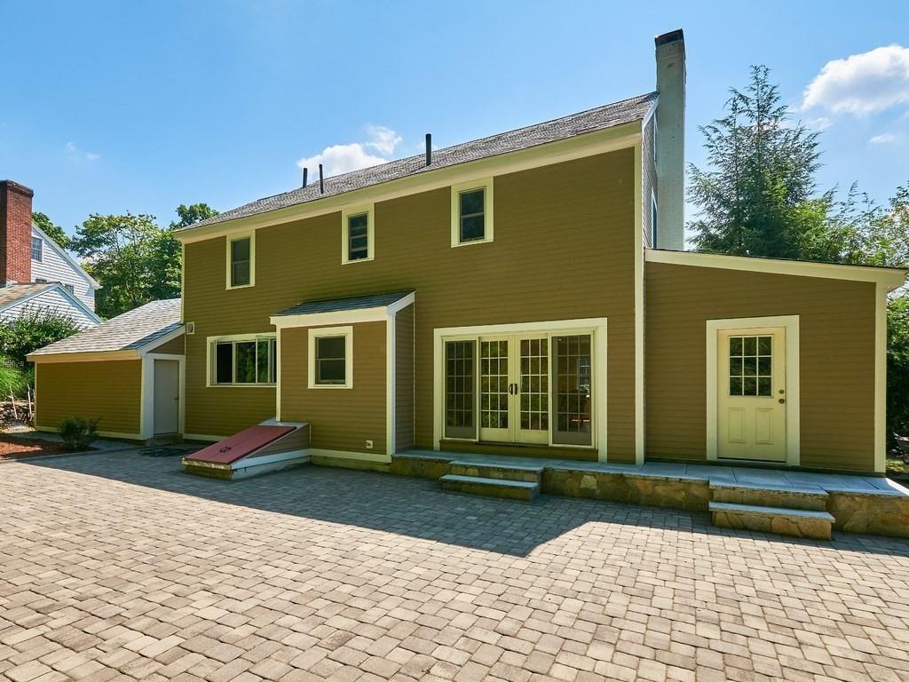 105 Annawan Road Newton, MA 02468 - Photo 5 of 33