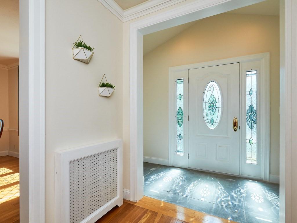 105 Annawan Road Newton, MA 02468 - Photo 7 of 33