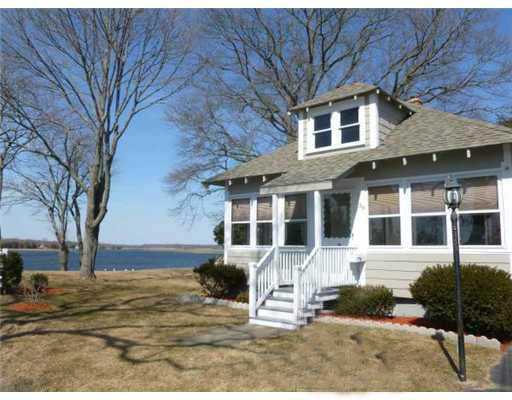 39 Sunset Drive Barrington, RI 02806 - Photo 1 of 20 Exterior Front.
