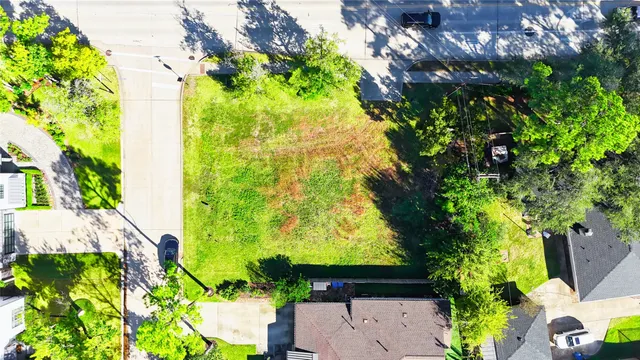 $795,000 | 1314 Caudle Drive, Spring Valley Village, TX 77055