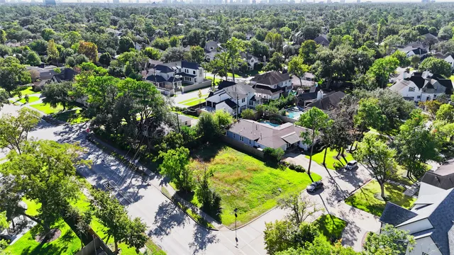 $795,000 | 1314 Caudle Drive, Spring Valley Village, TX 77055