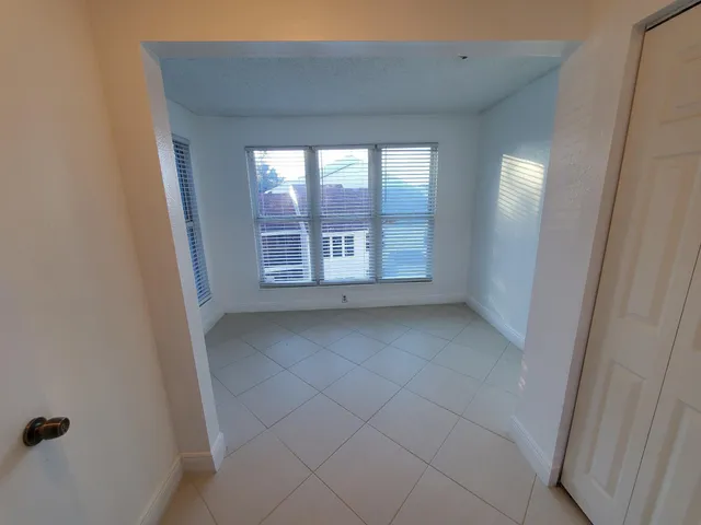 $1,800 | 2319 North Congress Avenue, Unit 31, Boynton Beach, FL 33426