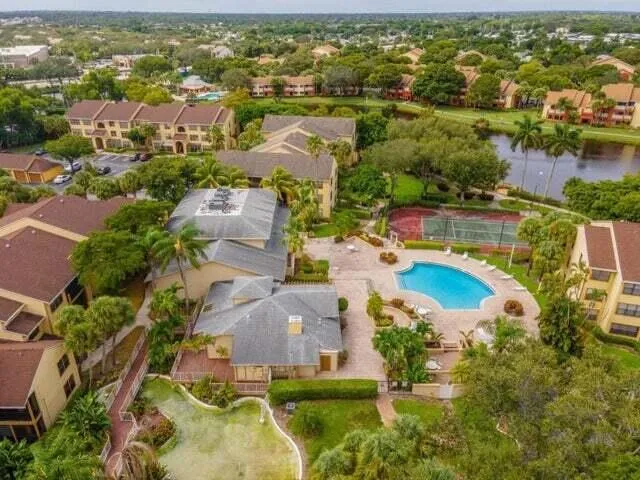 $1,800 | 2319 North Congress Avenue, Unit 31, Boynton Beach, FL 33426