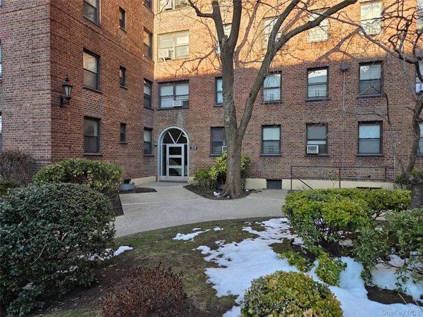 $355,000 | 26-19 141st Street, Unit 5E | Flushing