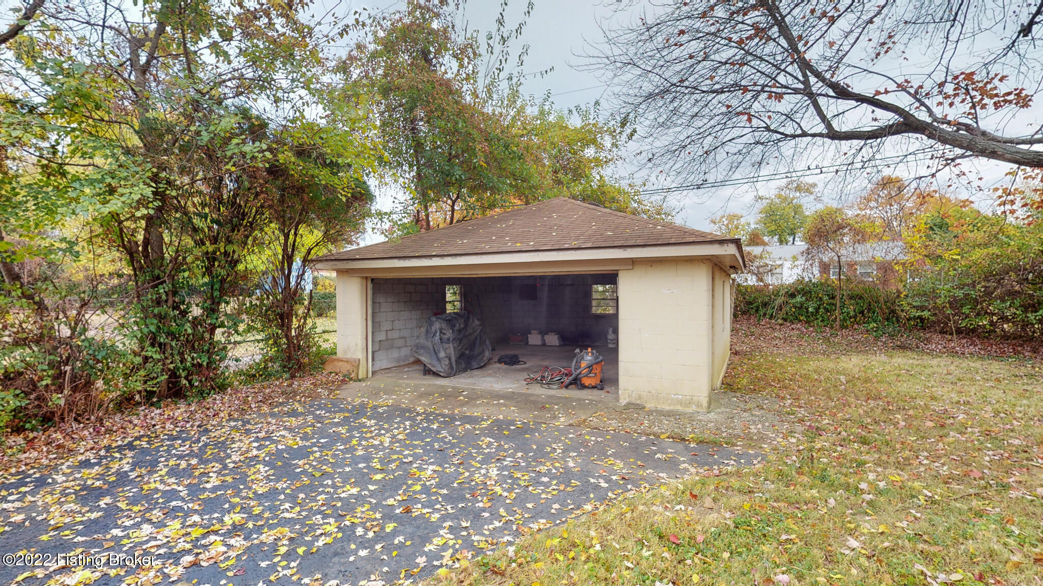 1804 Millgate Road Louisville, KY 40223 - Photo 11 of 27 1804 Millgate Rd Louisville KY 40223-37