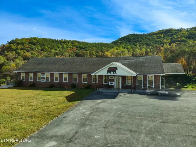 $599,900 | 301 School Street, Tellico Plains, TN 37385