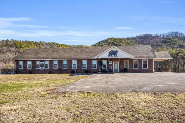 $599,900 | 301 School Street, Tellico Plains, TN 37385