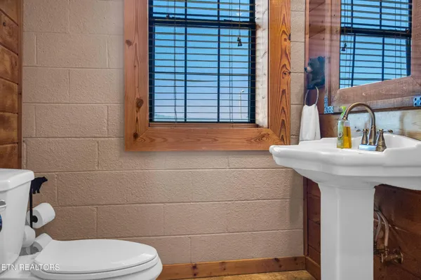 $599,900 | 301 School Street, Tellico Plains, TN 37385