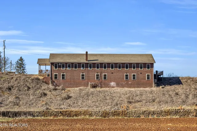 $599,900 | 301 School Street, Tellico Plains, TN 37385