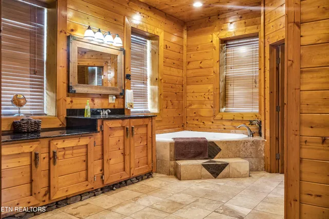 $599,900 | 301 School Street, Tellico Plains, TN 37385