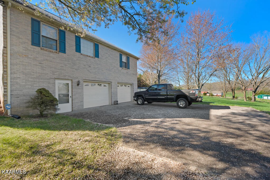 307 Winding Ridge Trail Seymour, TN 37865 - Photo 3 of 43 Gallery Image 3