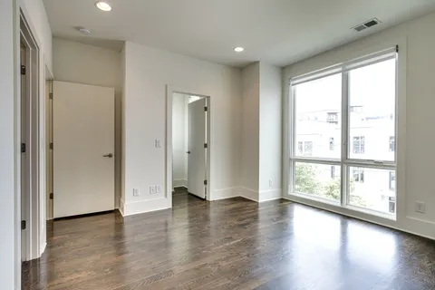 $995,000 | 800 13th Avenue South, Nashville, TN 37203
