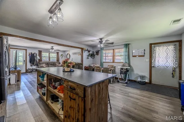 $399,900 | 2962 County Road 496, New Bloomfield, MO 65063