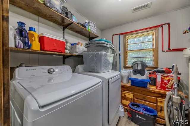 $399,900 | 2962 County Road 496, New Bloomfield, MO 65063