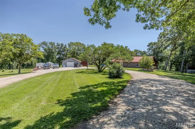 $399,900 | 2962 County Road 496, New Bloomfield, MO 65063