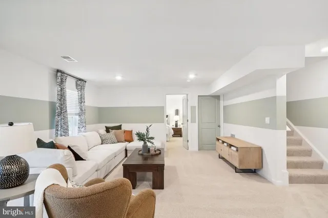 $2,800 | 124 Woodford Drive, Stephens City, VA 22655