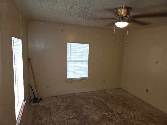 $85,000 | 64 Honeycomb, Palacios, TX 77465