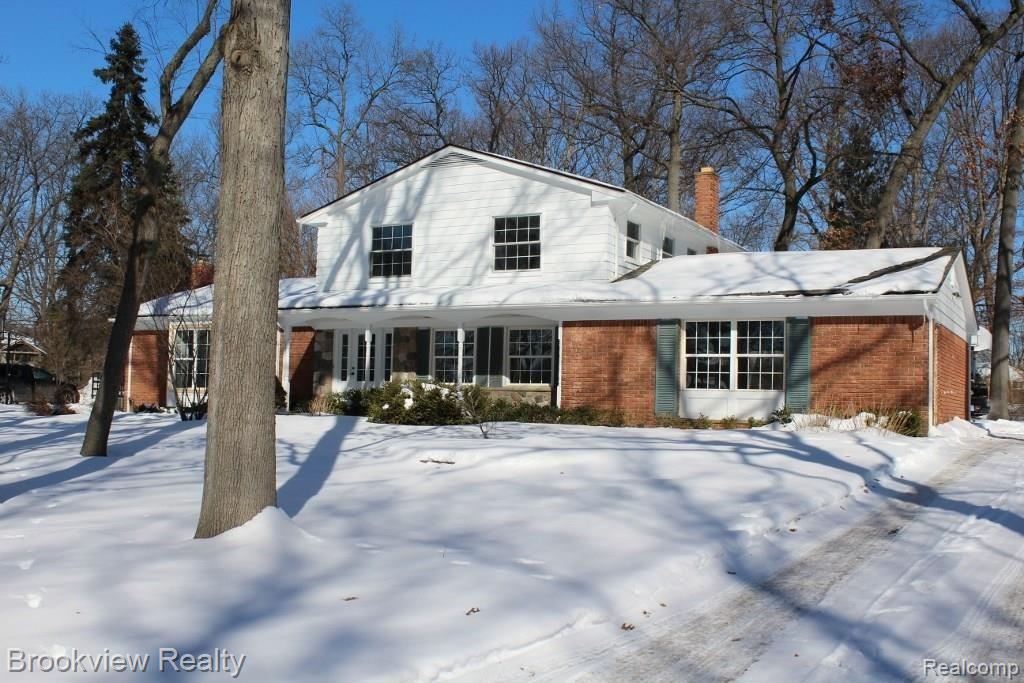2956 Hillendale Drive Rochester Hills, MI 48309 - Photo 1 of 31