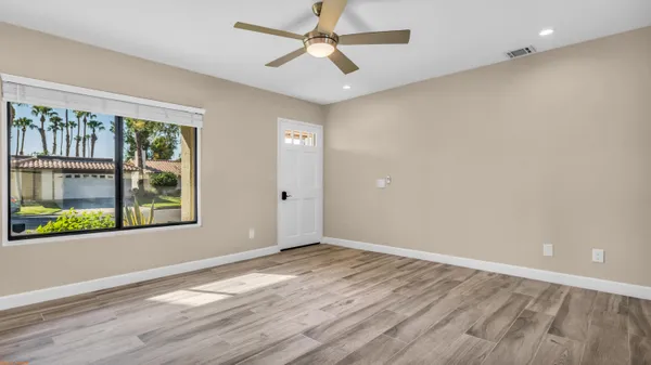 $2,450 | 41955 Largo, Palm Desert, CA 92211