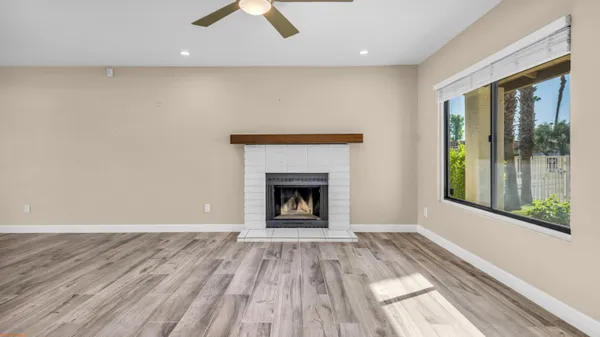 $2,450 | 41955 Largo, Palm Desert, CA 92211