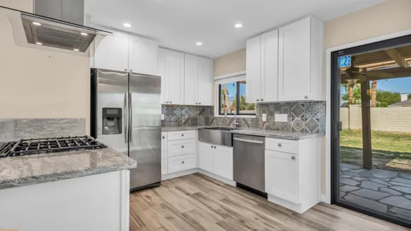 $2,450 | 41955 Largo, Palm Desert, CA 92211