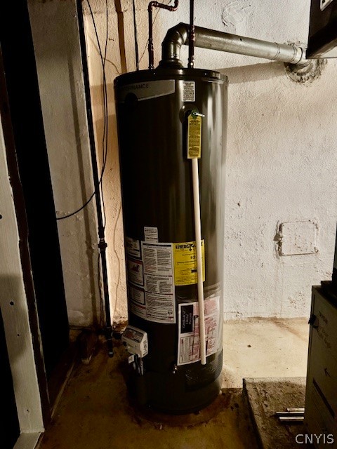 88 9th Street Vernon, NY 13421 - Photo 35 of 37 NEW 40 gallon gas-5/2026