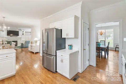 $1,575,000 | 21216 Norman Shores Drive, Cornelius, NC 28031