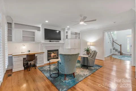 $1,575,000 | 21216 Norman Shores Drive, Cornelius, NC 28031