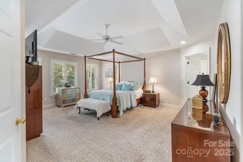 $1,575,000 | 21216 Norman Shores Drive, Cornelius, NC 28031