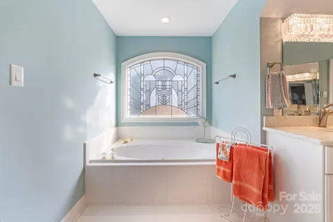 $1,575,000 | 21216 Norman Shores Drive, Cornelius, NC 28031