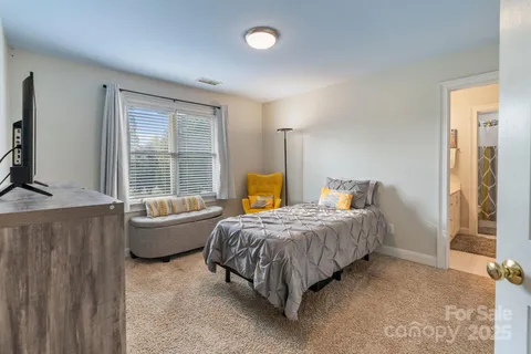 $1,575,000 | 21216 Norman Shores Drive, Cornelius, NC 28031