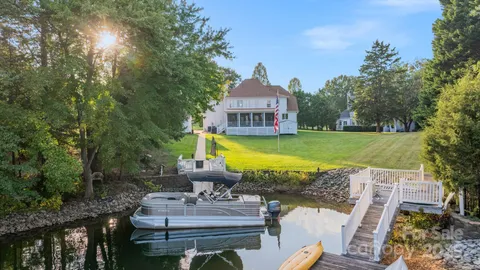 $1,575,000 | 21216 Norman Shores Drive, Cornelius, NC 28031