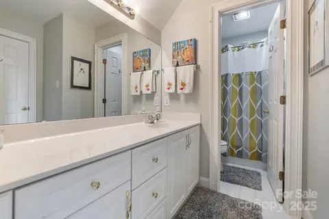 $1,575,000 | 21216 Norman Shores Drive, Cornelius, NC 28031