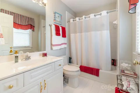 $1,575,000 | 21216 Norman Shores Drive, Cornelius, NC 28031