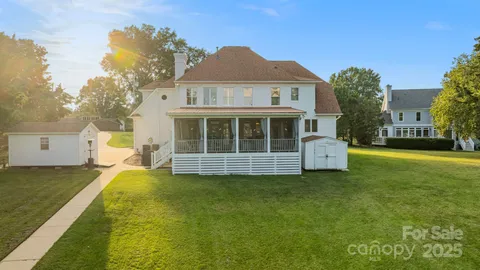 $1,575,000 | 21216 Norman Shores Drive, Cornelius, NC 28031