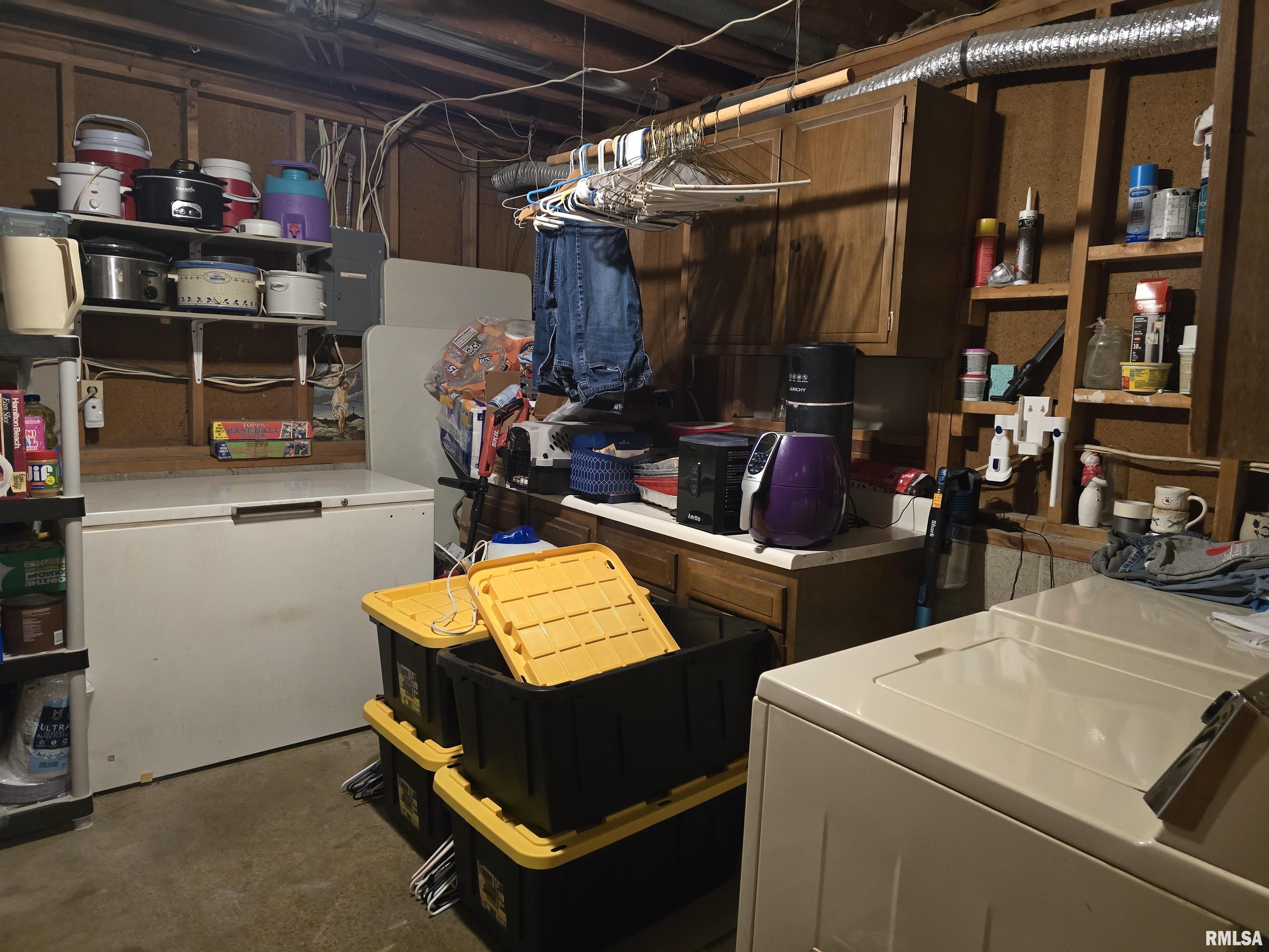 1410 East Locust Street Canton, IL 61520 - Photo 44 of 57