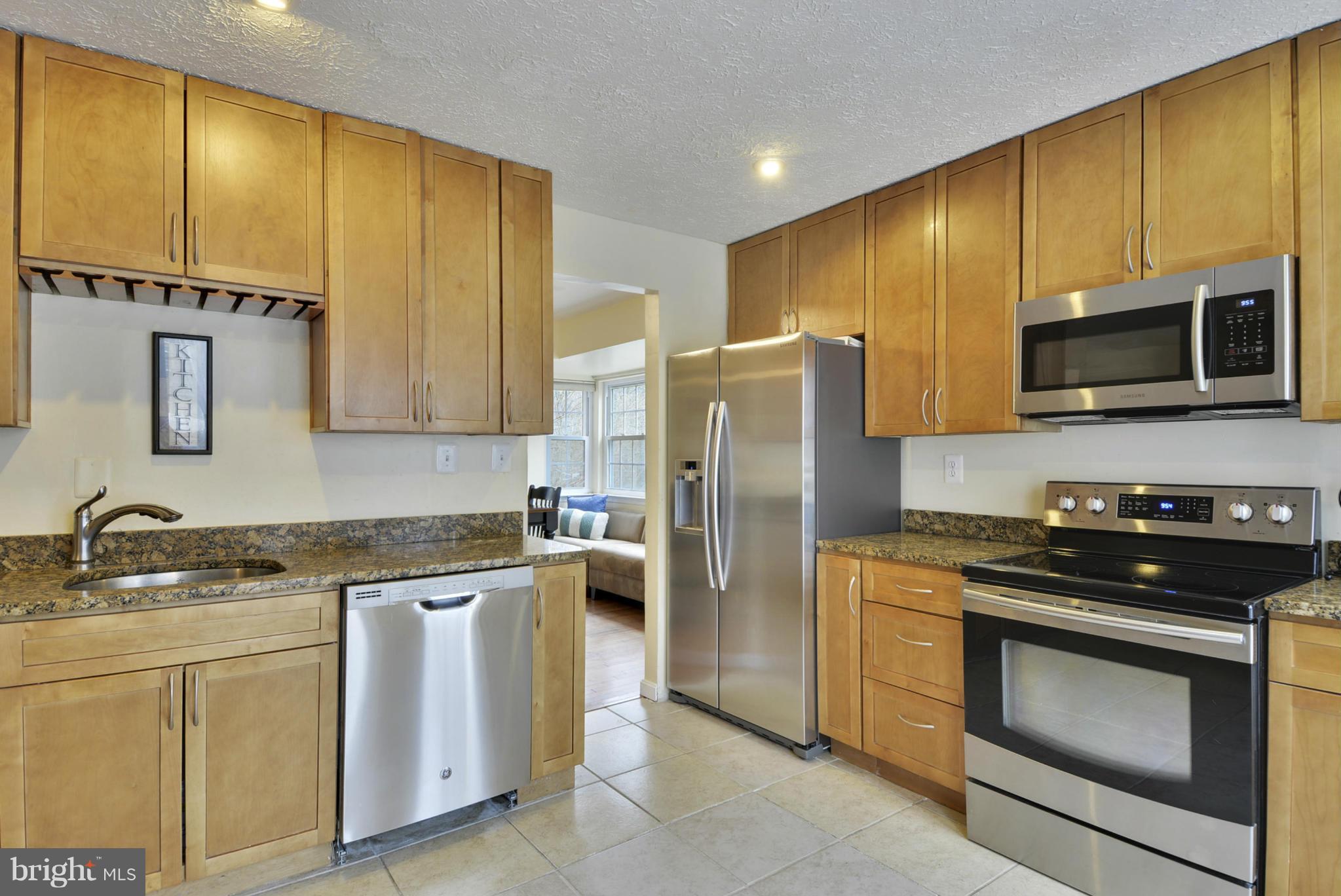 11449 Encore Drive Silver Spring, MD 20901 - Photo 4 of 30 Kitchen