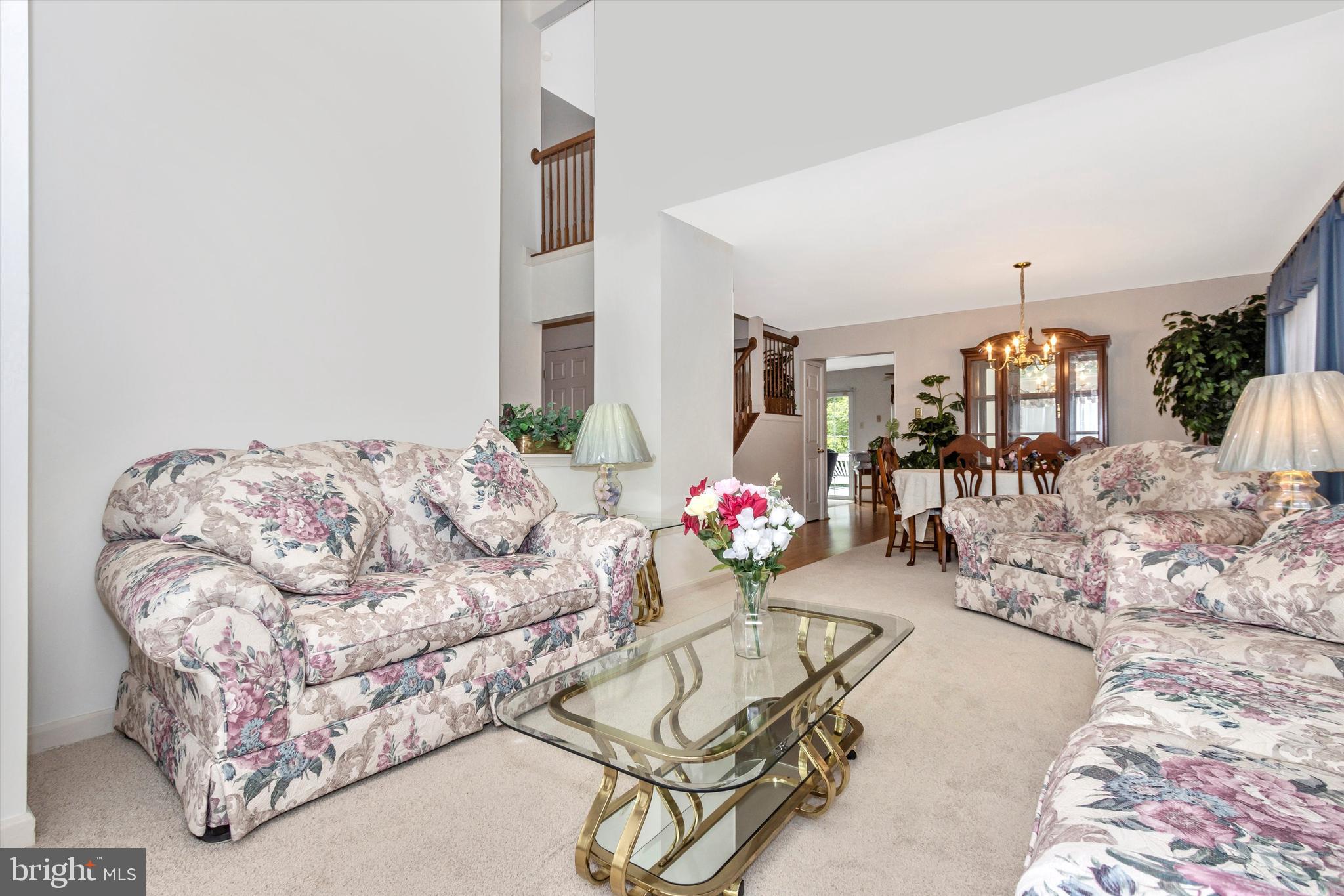 9432 Ridgeview Drive Columbia, MD 21046 - Photo 12 of 41 Living room