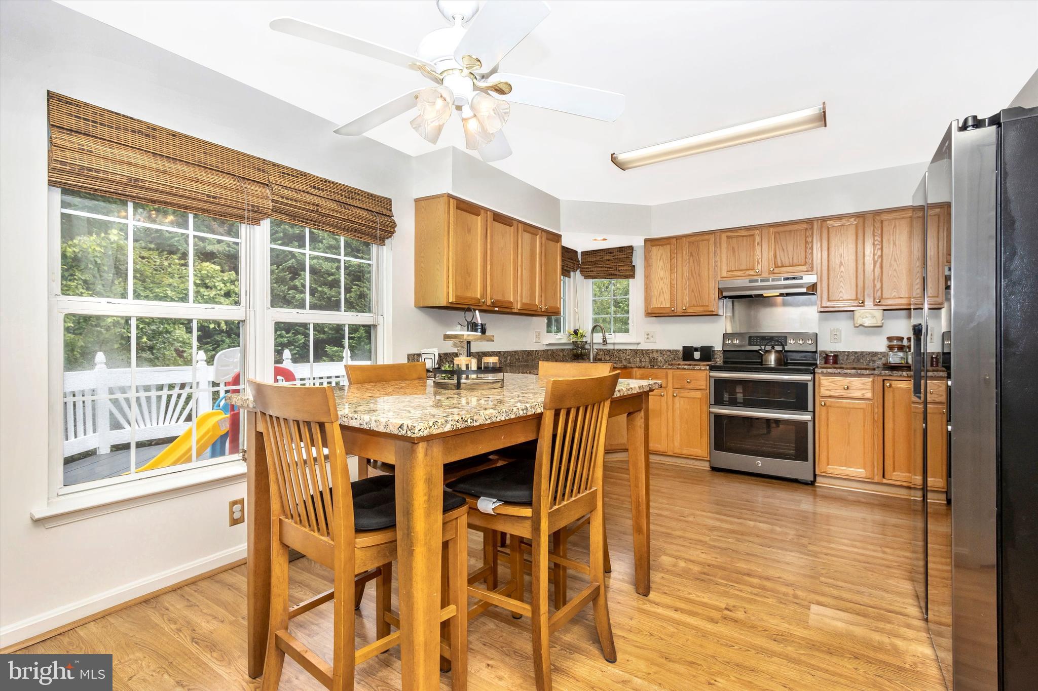 9432 Ridgeview Drive Columbia, MD 21046 - Photo 14 of 41 Eat-in Kitchen