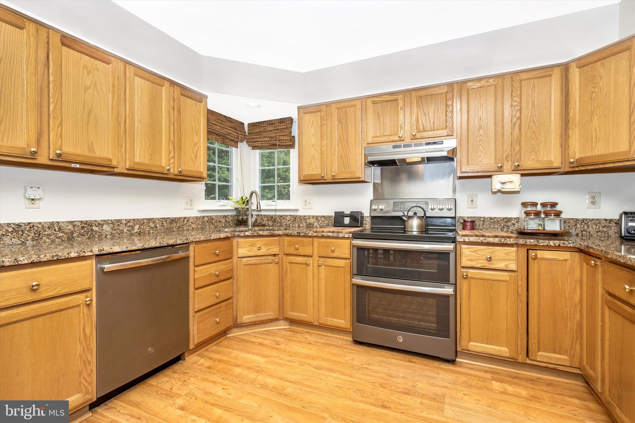 9432 Ridgeview Drive Columbia, MD 21046 - Photo 16 of 41 Kitchen