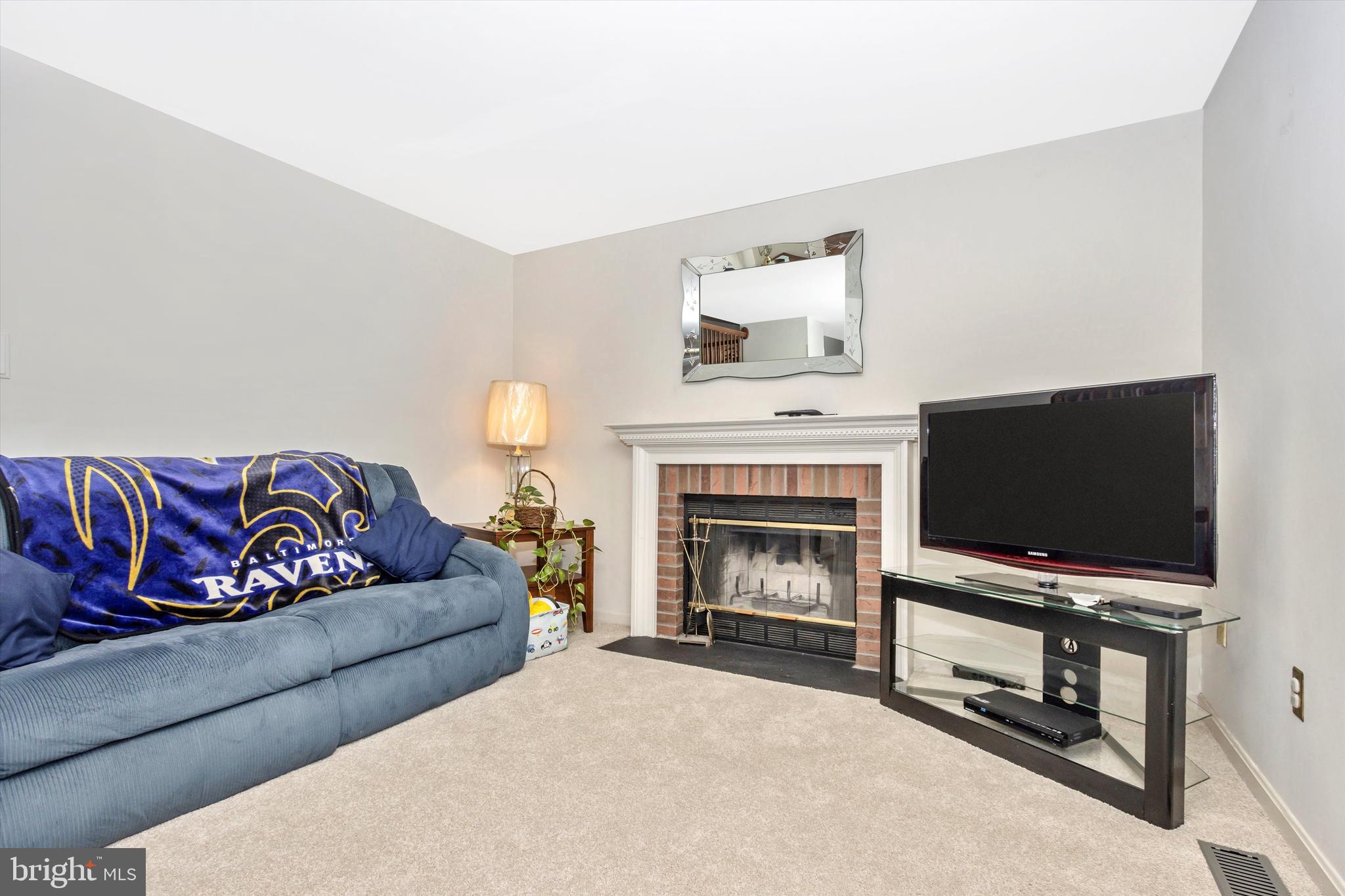 9432 Ridgeview Drive Columbia, MD 21046 - Photo 22 of 41 Family room