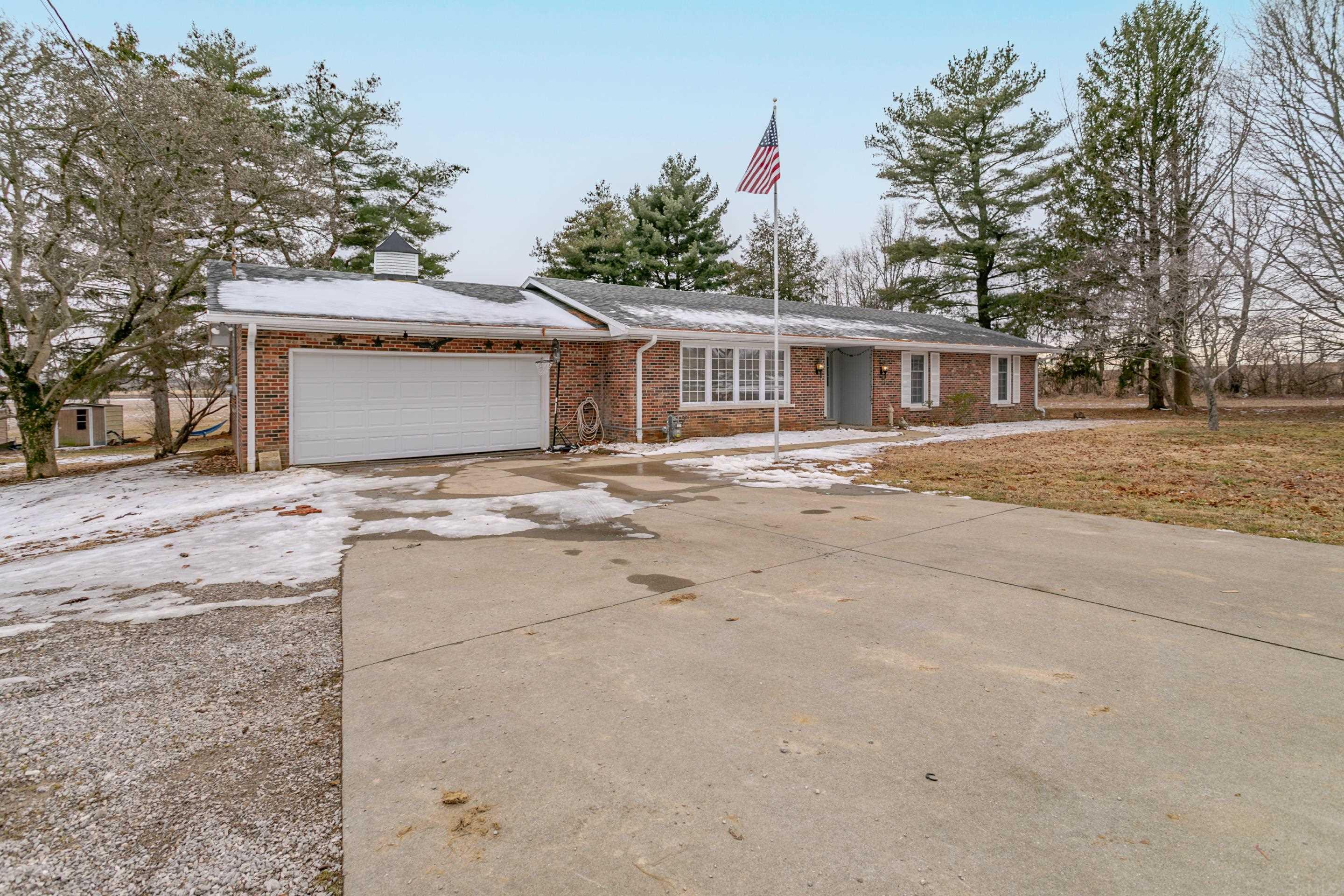 803 McCarty Road Princeton, IN 47670 - Photo 3 of 36 Gallery Image 3