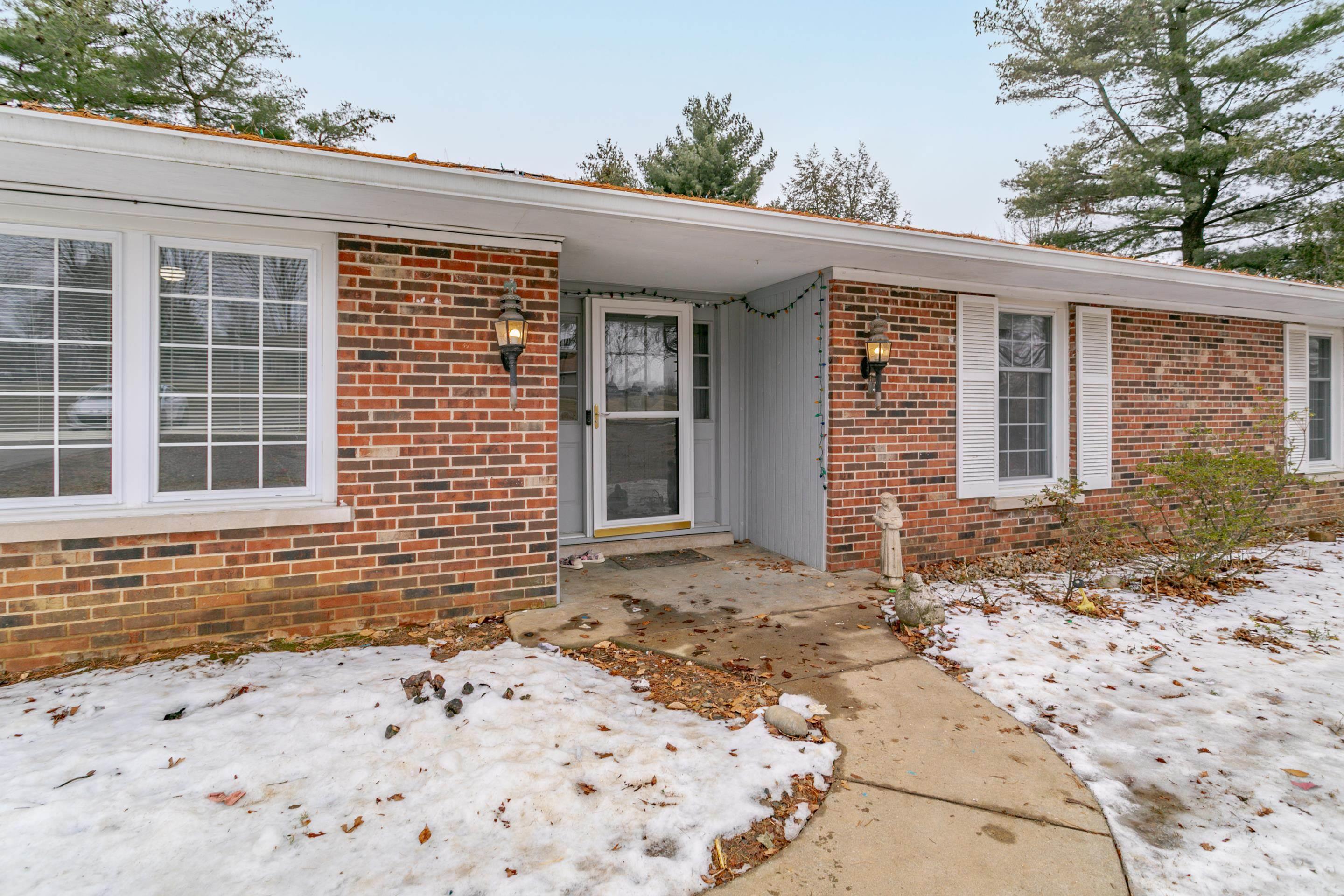 803 McCarty Road Princeton, IN 47670 - Photo 4 of 36 Gallery Image 4