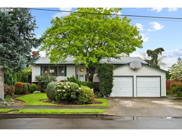 $616,900 | 470 Northwest Bella Vista Drive, Gresham, OR 97030