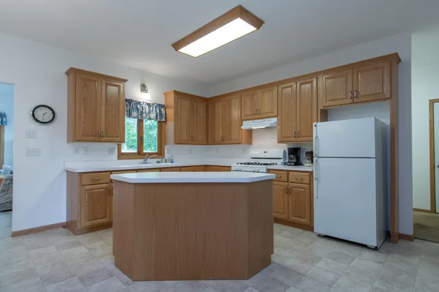 $719,900 | 3211 Ivory Street, Isle, MN 56342